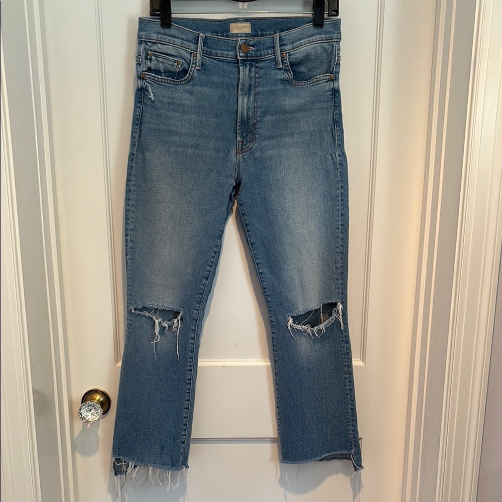 Mother The Insider Crop Step Fray in Thrilling Shots wash distressed jeans